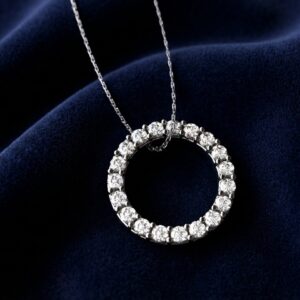 Moissanite Pendant – F4467