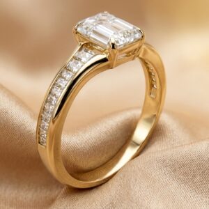 Side Stone Ring F10623
